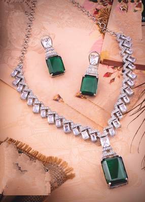 Green necklaces 1