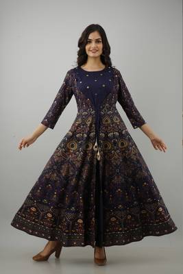 Embroidered Openfront Anarkali Kurta in Blue 1