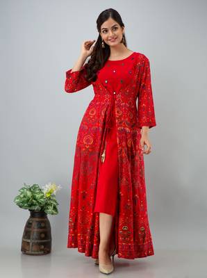 Embroidered Openfront Anarkali Kurta in Red 8
