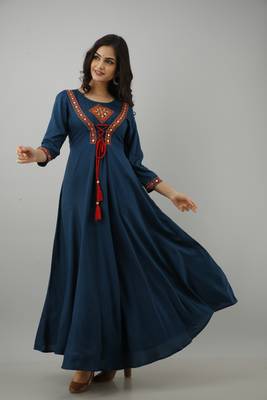 Women Embroidered Anarkali Kurta in Dark Blue 3