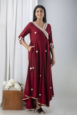 ftDiva Women Emblished Angarakha Flared Kurta in Maroon 7