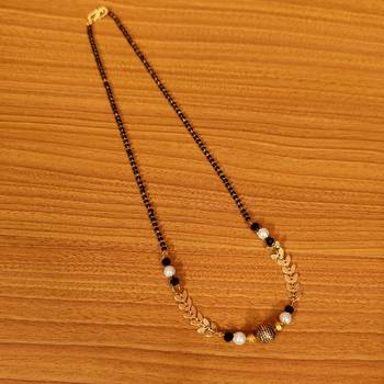 Gold mangalsutra 1