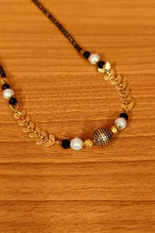Gold mangalsutra