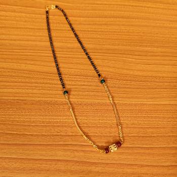 Gold mangalsutra 1