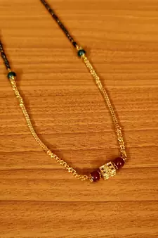 Gold mangalsutra