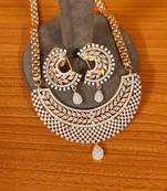 White mangalsutra