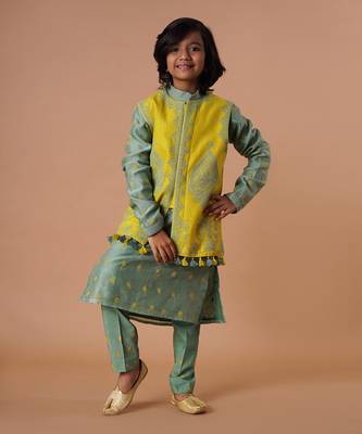 Chanderi/Quilted Jacket/Thread Dori Embd/+ Lower/Moss Green- Yellow 1