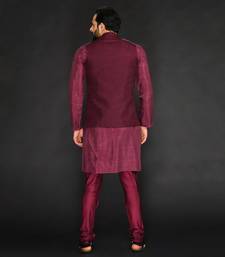 Maroon Textured Bundi With Kurta And Slim Pant