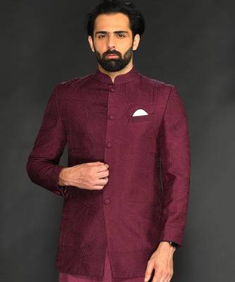 Maroon Textured Bundgala With Kurta And Slim Pant 4