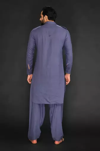 Pathani With Patiyala. Texturing On Pocket