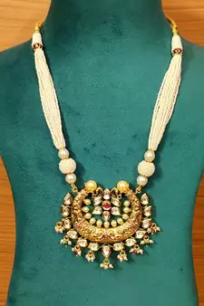 Multicolor pendants
