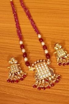 Red pendants