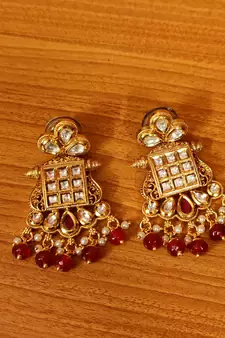 Red pendants