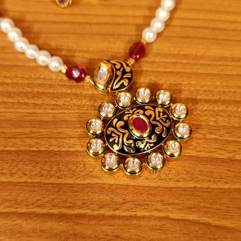 Red pendants 2