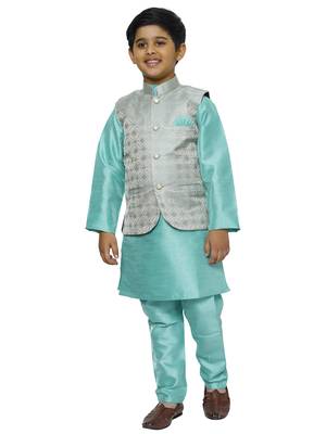 Green Stripes SIlk Jacquard Kurta Pajama Set // Traditional Wear 2