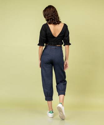 Betty Black Top 4