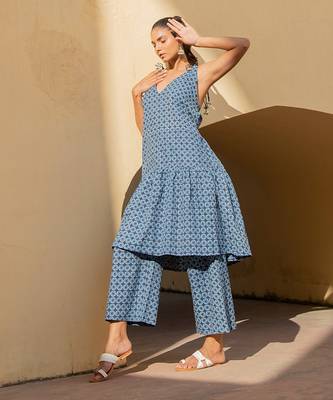 Geometric Print Kantha Blue Opal Shoulder And Back Tie Up Kurta With Short Pants 4