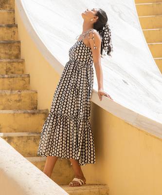 Polka Dot Shoulder Tie Up Flowy Dress 3