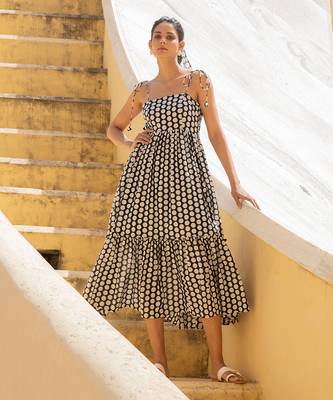 Polka Dot Shoulder Tie Up Flowy Dress 4