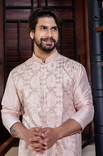 Powder Pink Applique Kurta Set.