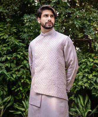 Lilac Side Cut High-Low Jacket With Kurta Set. 2