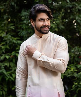 Ombre Dyed Pleated Kurta. 2