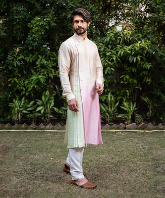 Ombre Dyed Pleated Kurta. 3