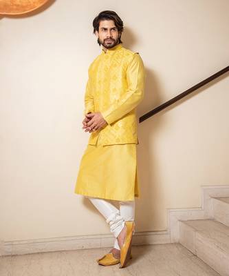 Lemon Yellow Mirror Bandi With Kurta Set. 1