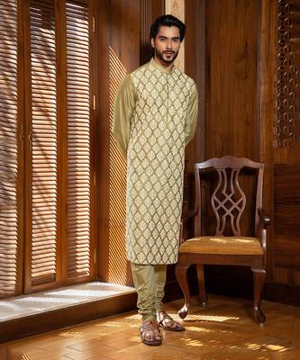 Green Floral Embroidered Kurta Set 1