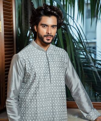 Grey Shadow Embroidered Kurta Set 2