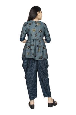 Grey printed silk girls-top-bottom 3