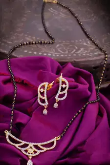 Black mangalsutra