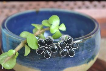 Black onyx everyday studs 1