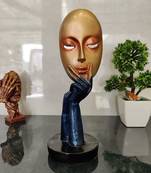 Face Showpiece