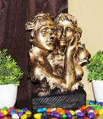 Love Couple Showpiece