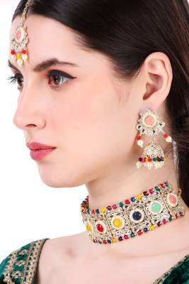 Multicolor
 chokers 2