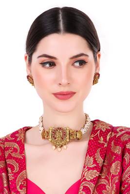 Multicolor pearl chokers 1