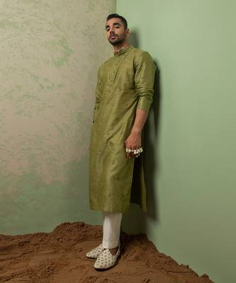 Green Embroidery Kurta Set 1