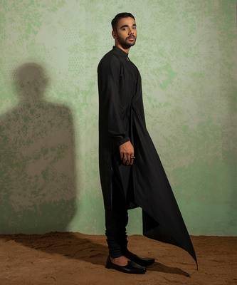 Black Kashmiri Drape Kurta Set 4