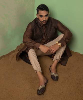 Dori With Knot Embroidery Jacket Set 4