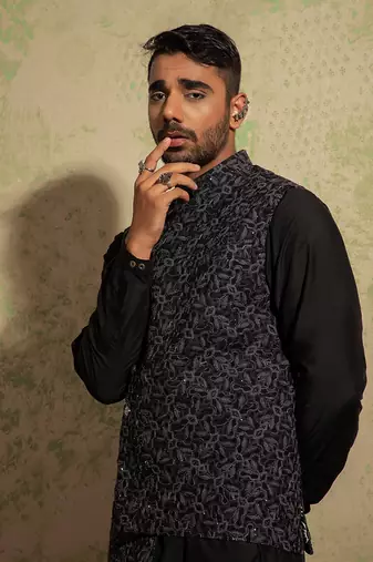 Black Embroidery Bundi Set