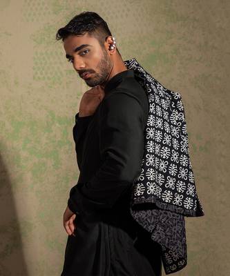 Black Embroidery Bundi Set 5