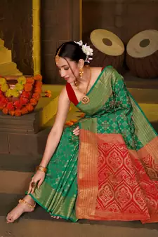 Green Woven Art Silk Saree With Blouse