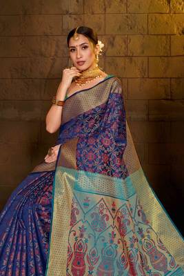 Navy Blue Woven Art Silk Saree With Blouse 3