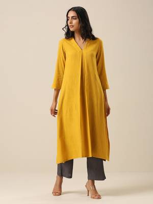 Mustard Yellow Slub Texture Neck Pleat Kurta Pant Set 2