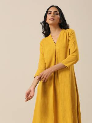 Mustard Yellow Slub Texture Neck Pleat Kurta Pant Set 4