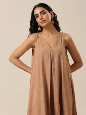 Beige Slub Texture Sleeveless Flared Kurta Pant Set 3