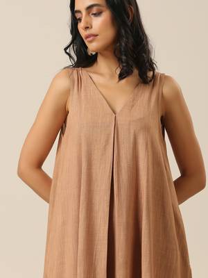 Beige Slub Texture Sleeveless Flared Kurta Pant Set 4