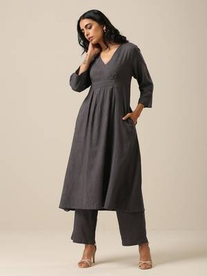 Slate Grey Slub Texture Overlap Pleat Kurta Pant Set 2