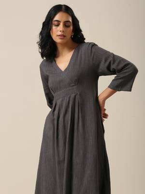 Slate Grey Slub Texture Overlap Pleat Kurta Pant Set 4